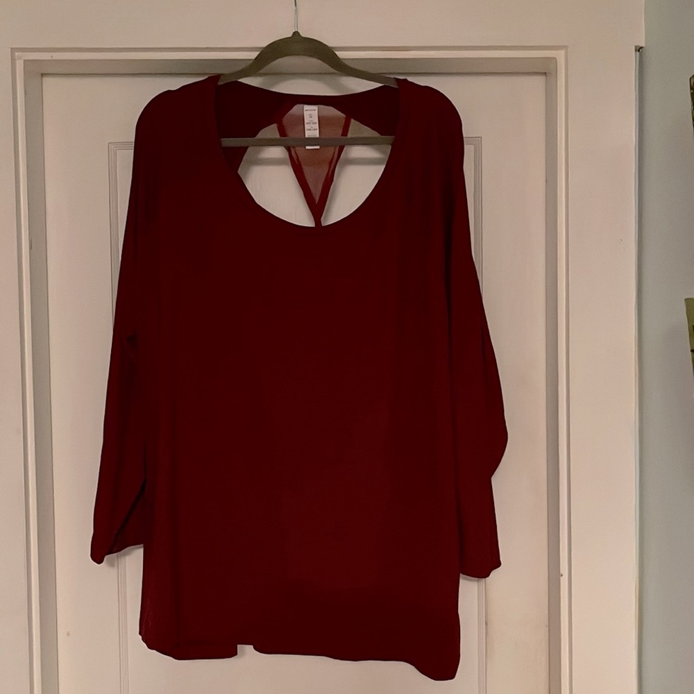 Marika 3x, Maroon, Long Sleeve Activewear Top with Twisted Back Design, MWT